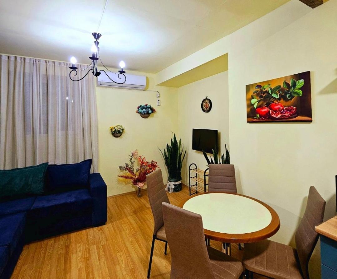 Apartment In The Old District Tbilisi Exteriör bild