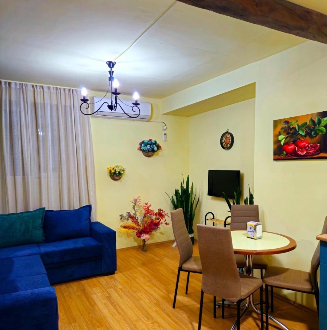 Apartment In The Old District Tbilisi Exteriör bild